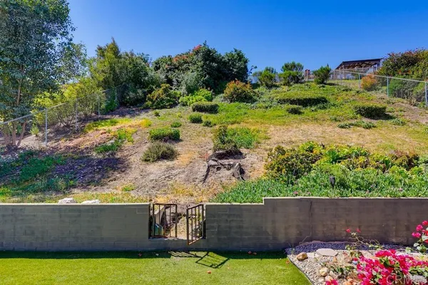 $1,187,000 | 8662 Robles Drive, San Diego, CA 92119