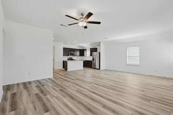 $2,450 | 1725 Arroyo Road, Crandall, TX 75114