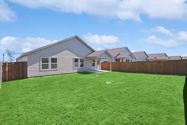 $2,450 | 1725 Arroyo Road, Crandall, TX 75114