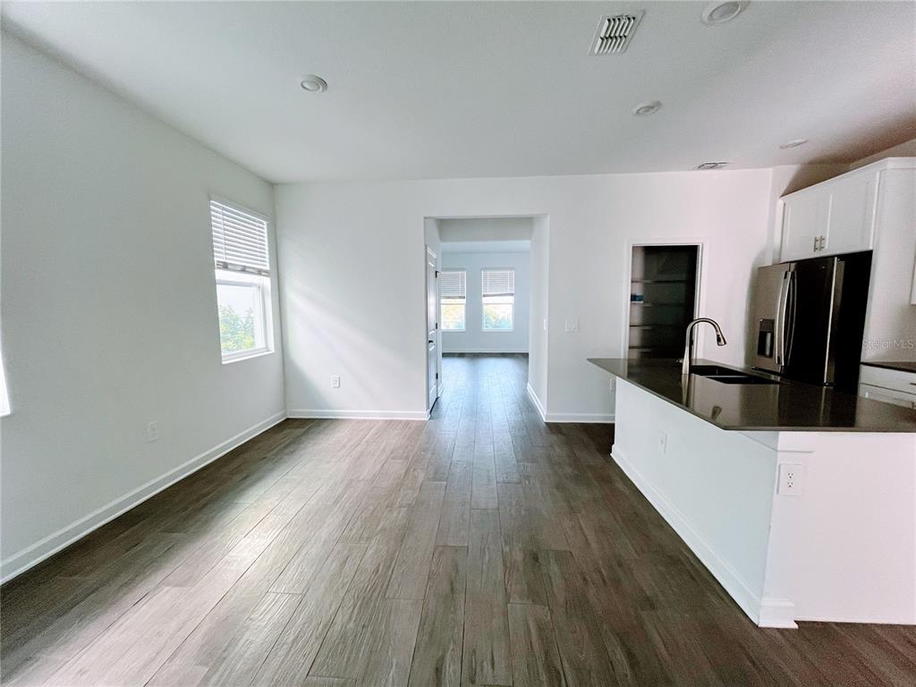 11716 Language Way Orlando, FL 32832 - Photo 3 of 5