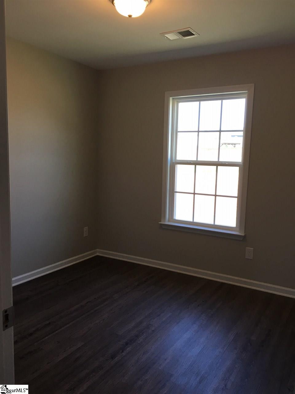 6 Snowy Court Fountain Inn, SC 29644 - Photo 7 of 9 Gallery Image 7