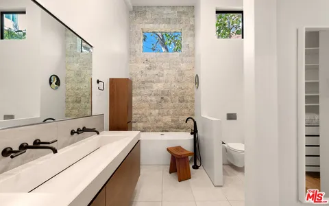 $3,995,000 | 3764 Las Flores Canyon Road, Malibu, CA 90265
