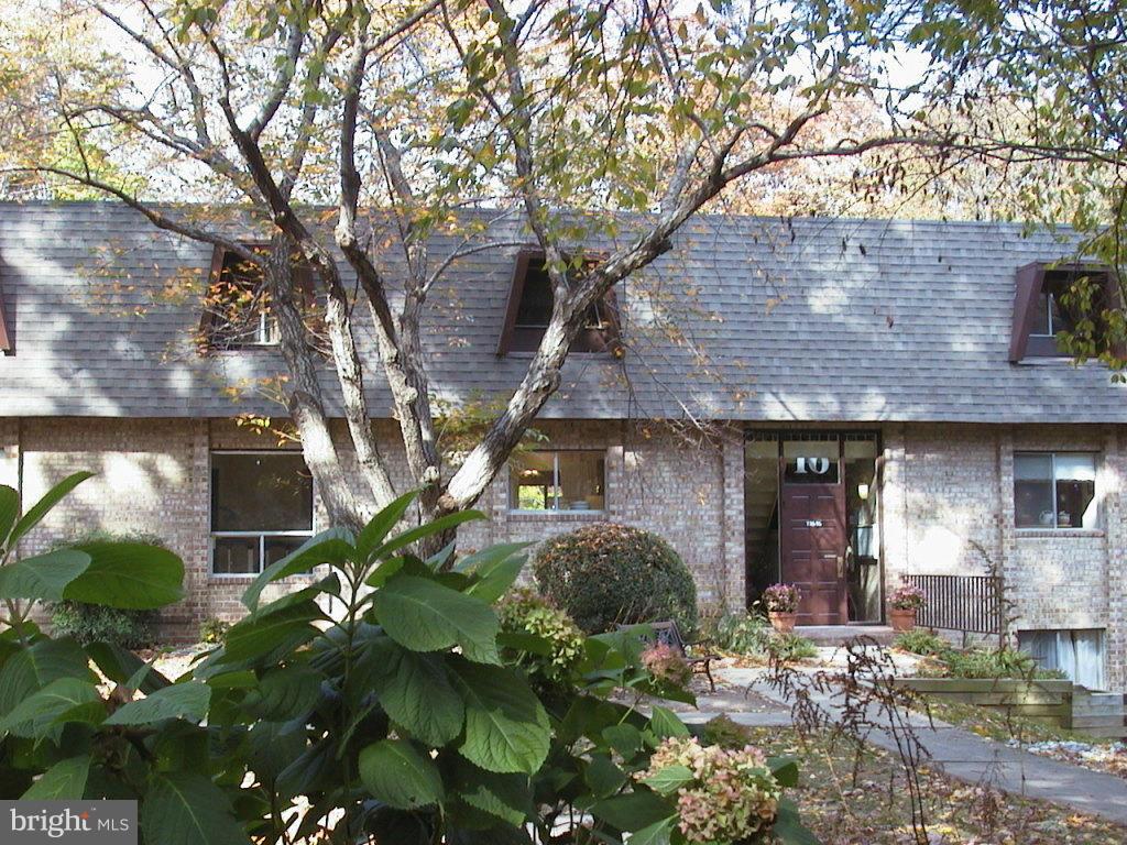 11616 Vantage Hill Road, Unit 11B Reston, VA 20190 - Photo 1 of 13 Exterior (Front)