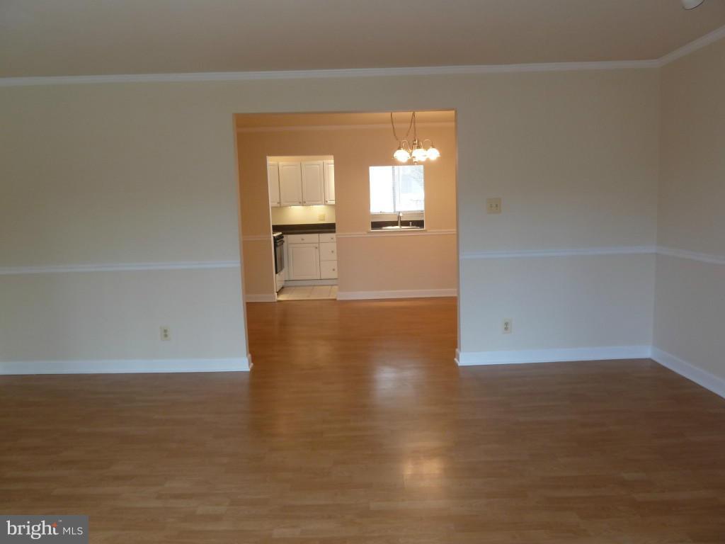 11616 Vantage Hill Road, Unit 11B Reston, VA 20190 - Photo 3 of 13 Interior (General)