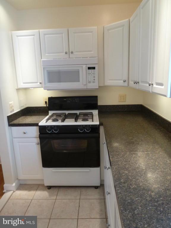 11616 Vantage Hill Road, Unit 11B Reston, VA 20190 - Photo 4 of 13 Interior (General)