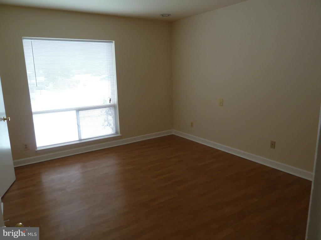 11616 Vantage Hill Road, Unit 11B Reston, VA 20190 - Photo 10 of 13 Interior (General)