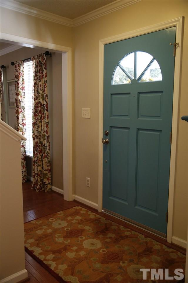 212 Kingsmill Road Cary, NC 27511 - Photo 2 of 25 Gallery Image 2