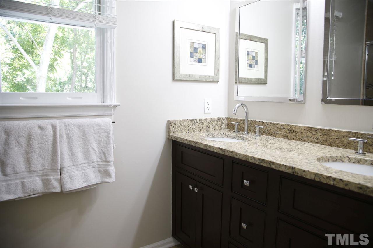 212 Kingsmill Road Cary, NC 27511 - Photo 14 of 25 Gallery Image 14