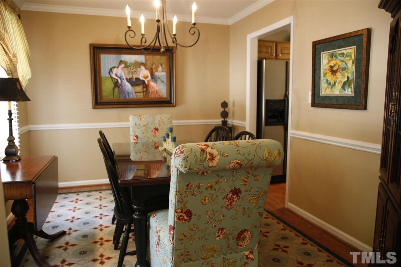 212 Kingsmill Road Cary, NC 27511 - Photo 3 of 25 Gallery Image 3