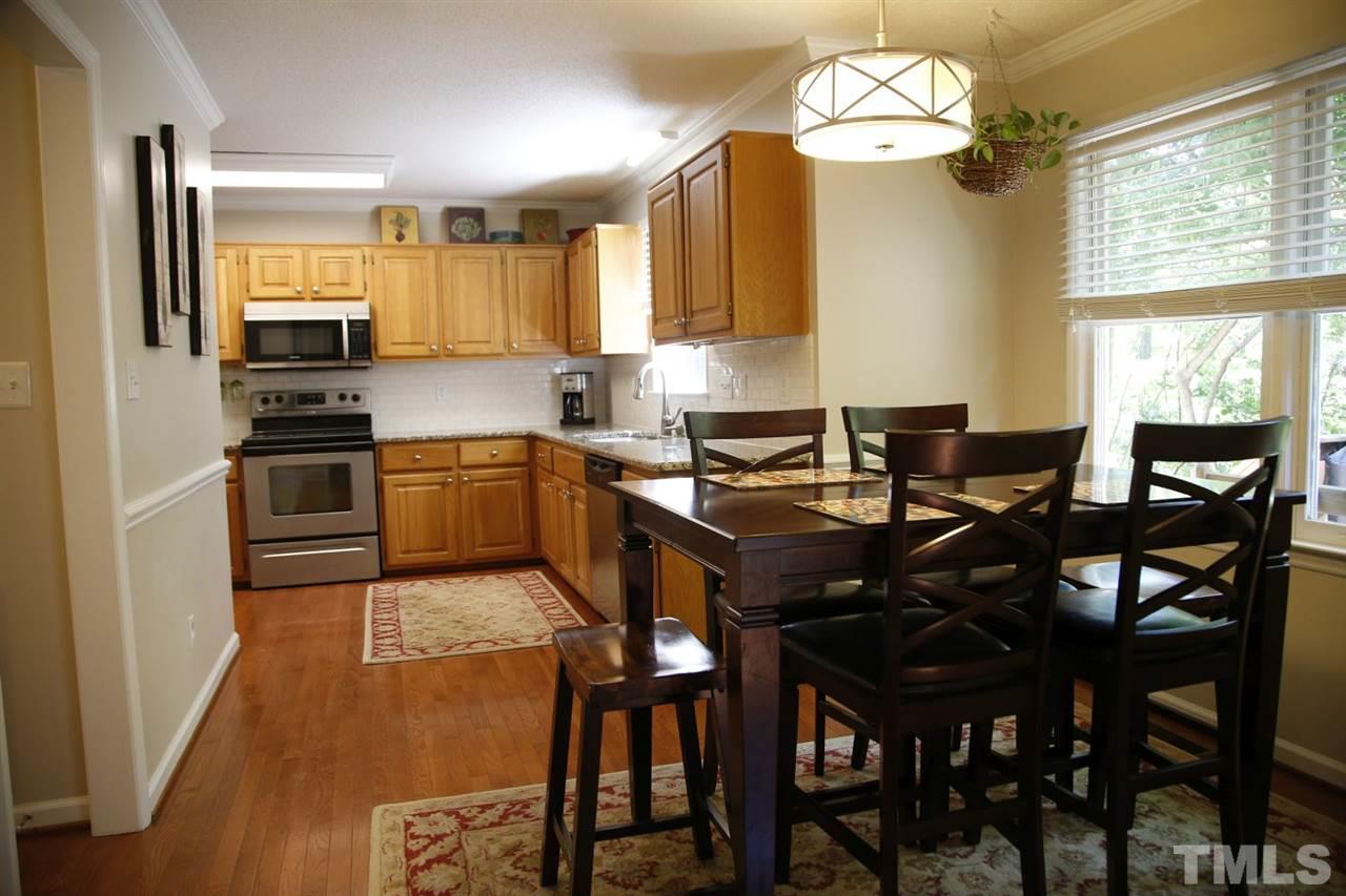 212 Kingsmill Road Cary, NC 27511 - Photo 7 of 25 Gallery Image 7