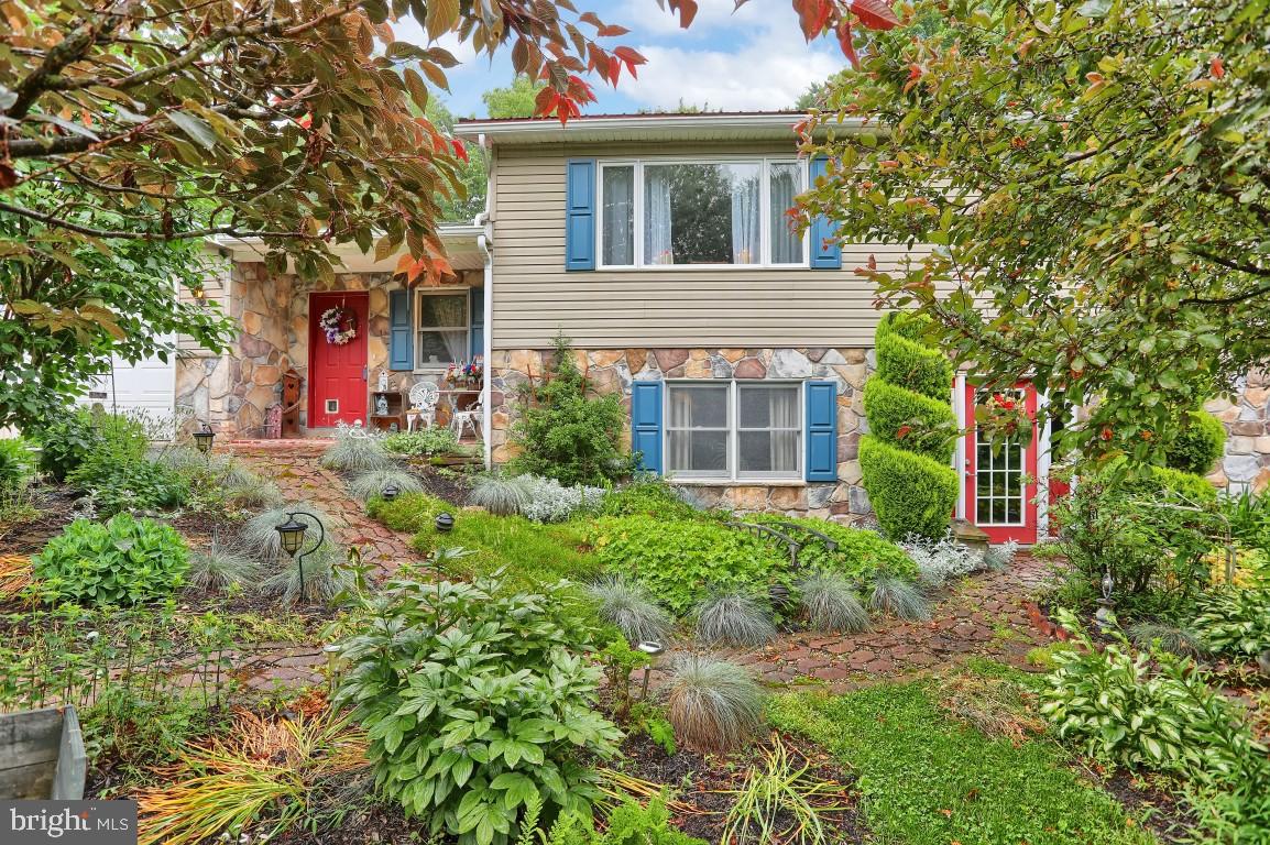5943 Spring Road Shermans Dale, PA 17090 - Photo 3 of 62 Gallery Image 3