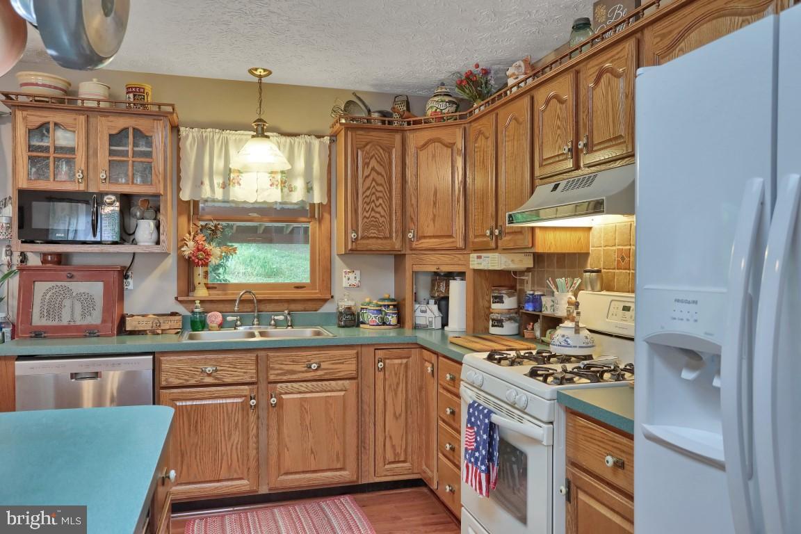 5943 Spring Road Shermans Dale, PA 17090 - Photo 24 of 62 Gallery Image 24