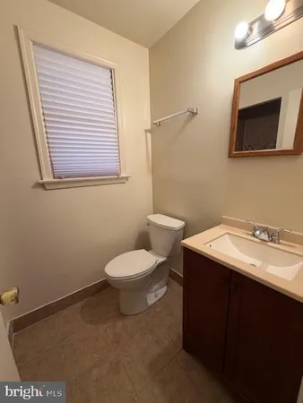 $2,300 | 17812 Washington Grove Lane, Gaithersburg, MD 20877