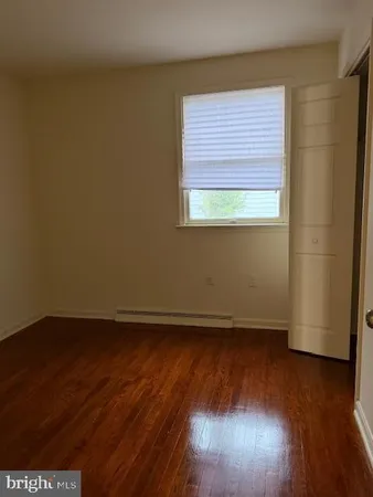 $2,300 | 17812 Washington Grove Lane, Gaithersburg, MD 20877