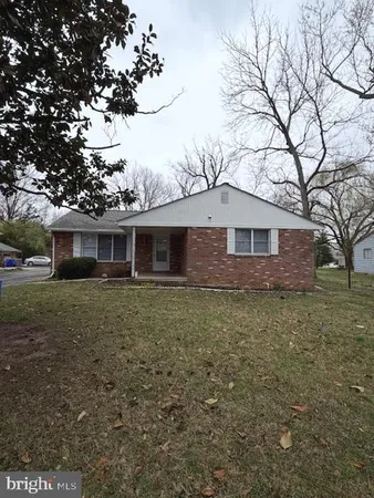 $2,300 | 17812 Washington Grove Lane, Gaithersburg, MD 20877