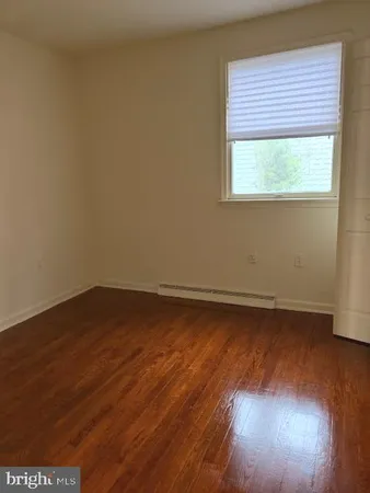 $2,300 | 17812 Washington Grove Lane, Gaithersburg, MD 20877