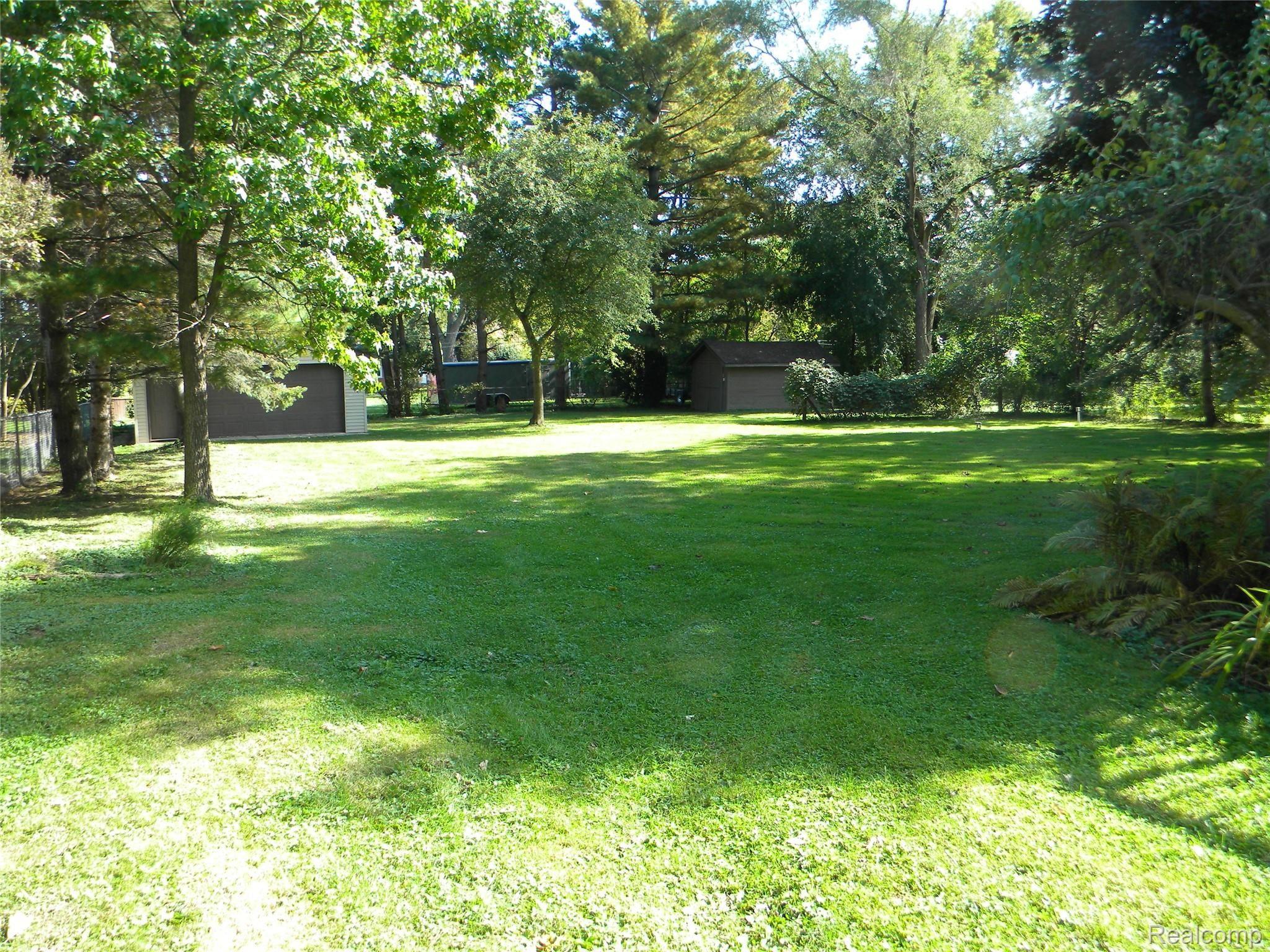3715 Hazelton Avenue Rochester, MI 48307 - Photo 4 of 52 DSCN5022.JPG