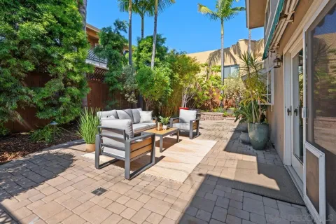 $3,099,000 | 240 A Avenue, Coronado, CA 92118