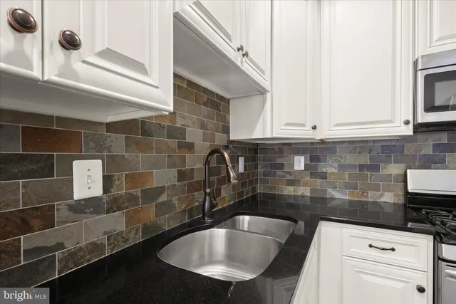 $475,000 | 3000 Keswick Road, Baltimore, MD 21211