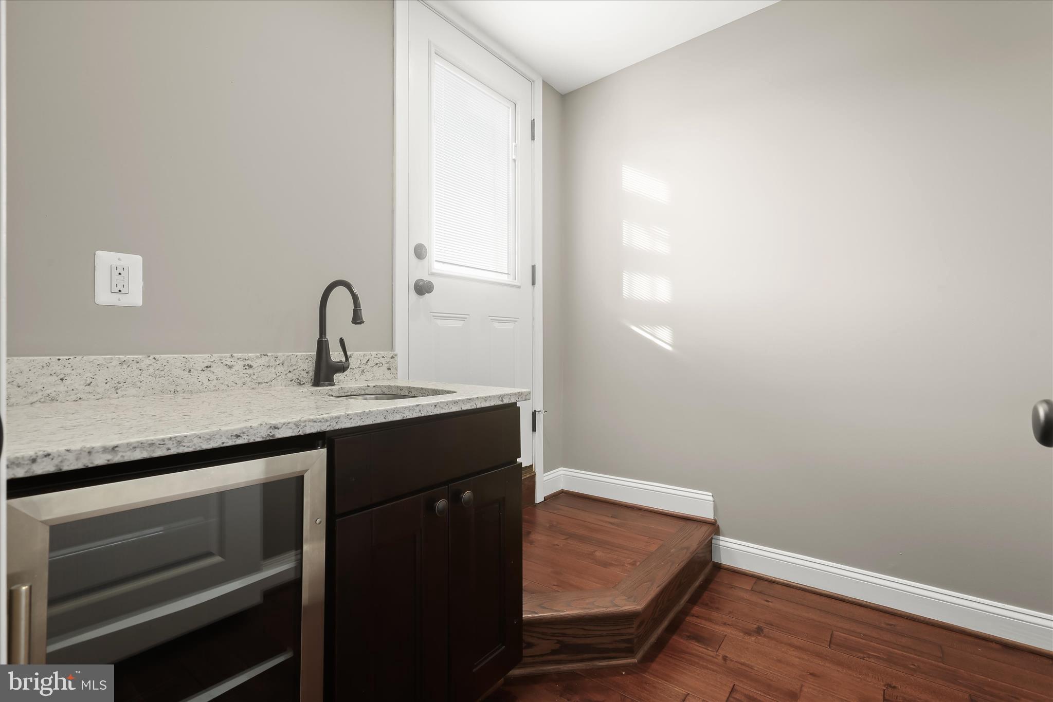 3000 Keswick Road Baltimore, MD 21211 - Photo 44 of 81 Wet Bar - Laundry Room - Rooftop Deck
