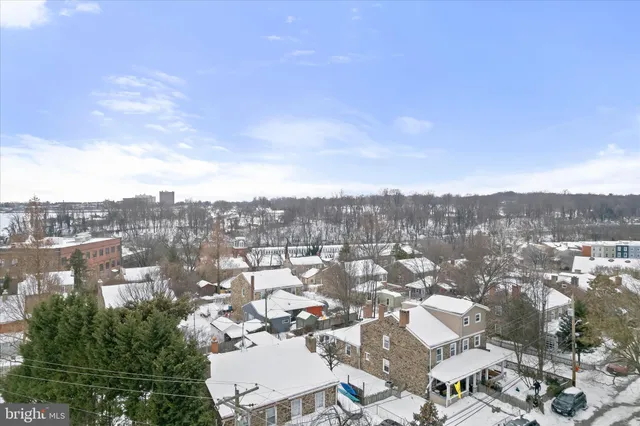 $475,000 | 3000 Keswick Road, Baltimore, MD 21211