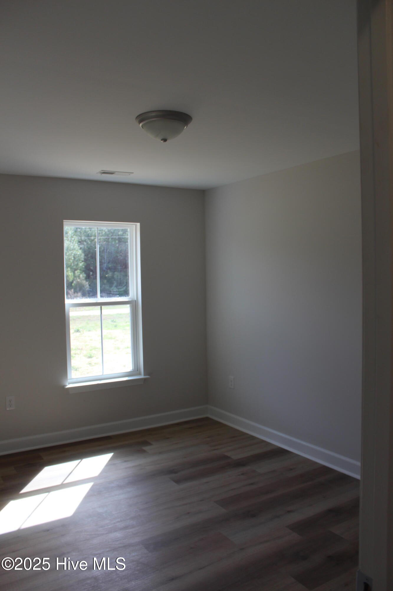 6640 Neuse Road Grantsboro, NC 28529 - Photo 20 of 21 Bedroom 3