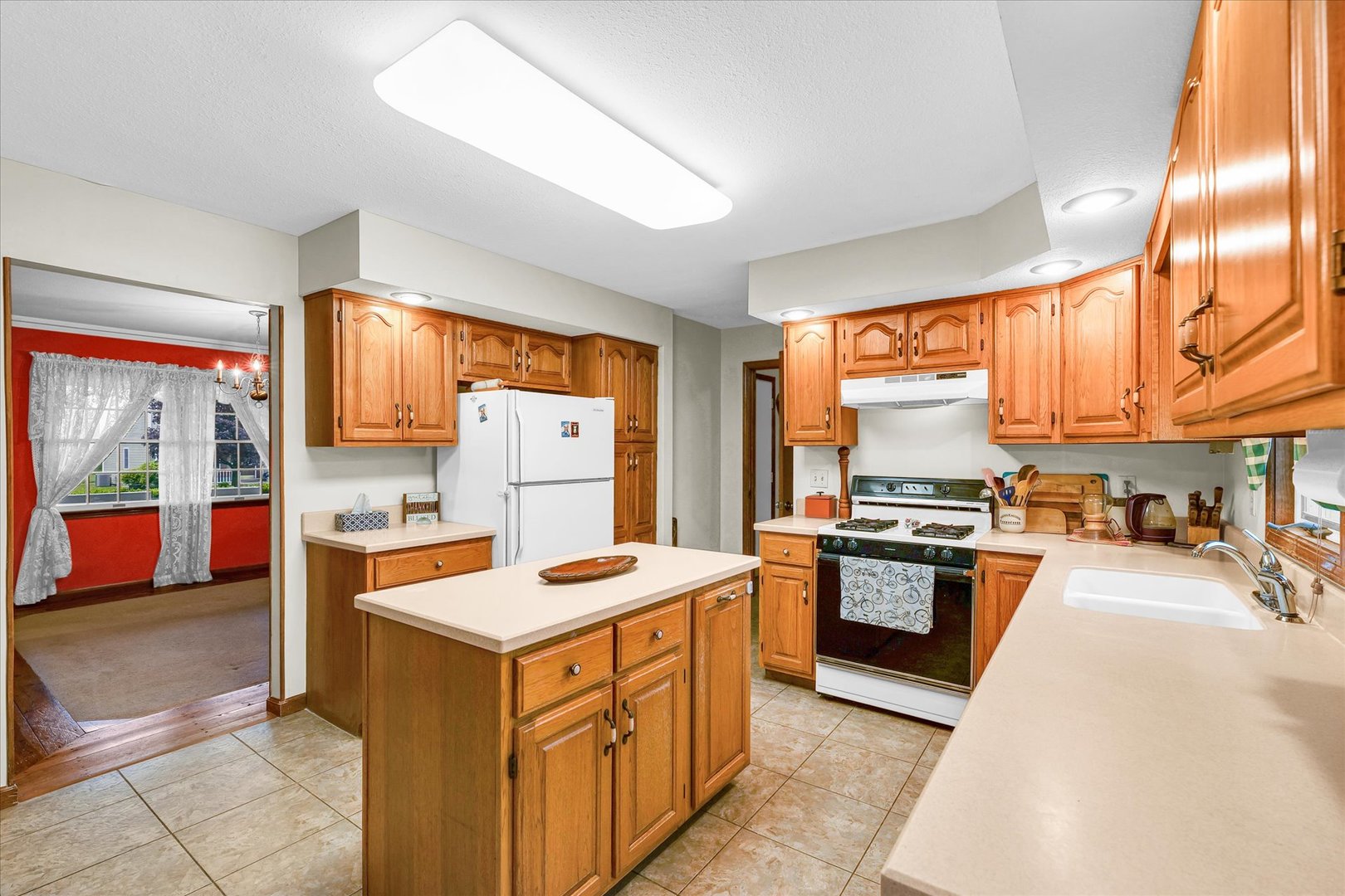 108 Ridge Road Mahomet, IL 61853 - Photo 13 of 32 Gallery Image 13