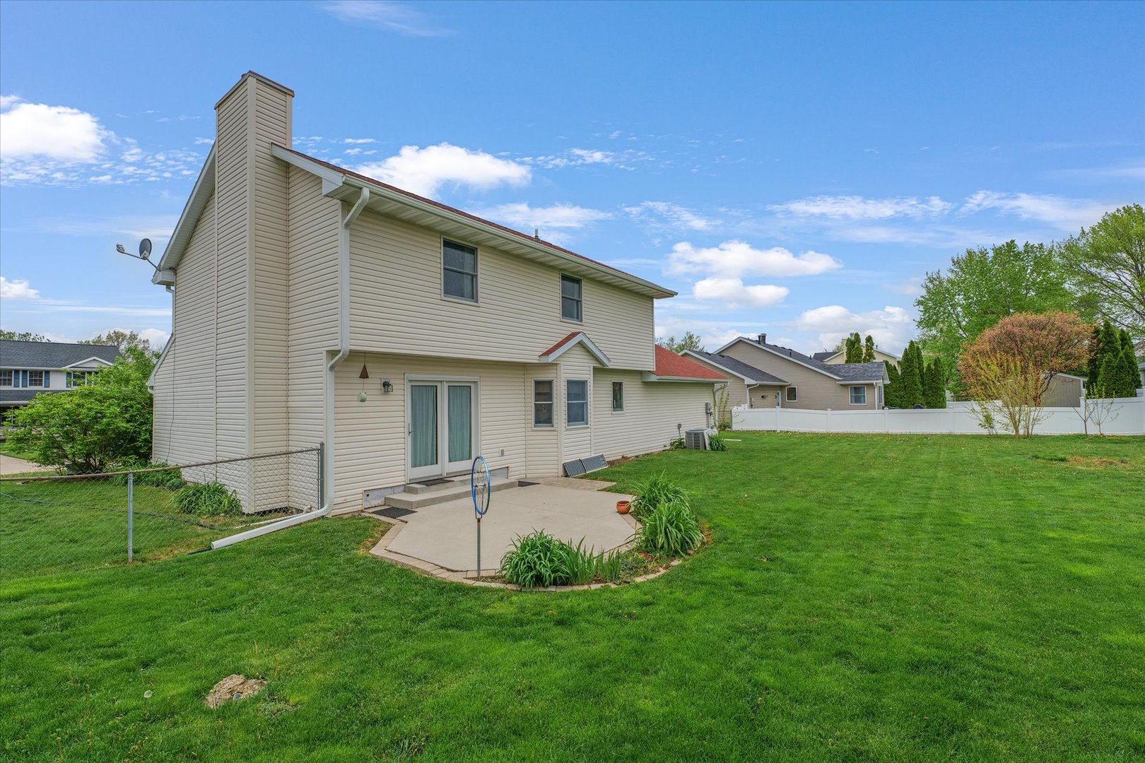 108 Ridge Road Mahomet, IL 61853 - Photo 28 of 32 Gallery Image 28