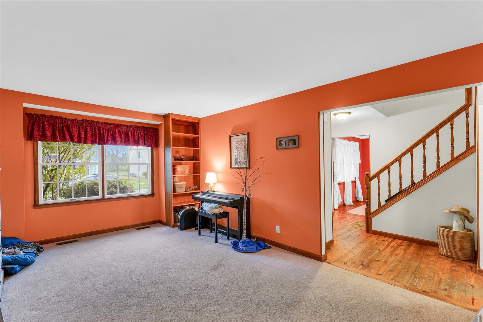 108 Ridge Road Mahomet, IL 61853 - Photo 7 of 32 Gallery Image 7