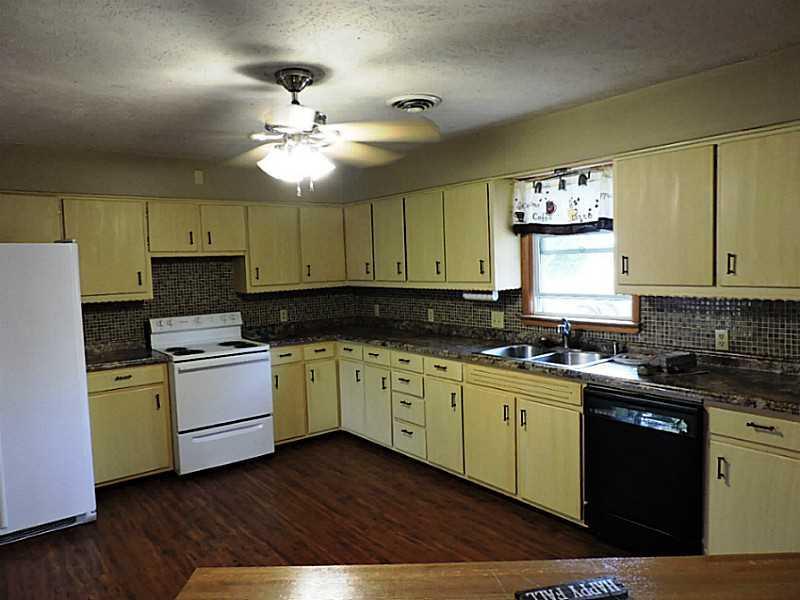 1490 Short Cut Road Urbana, OH 43078 - Photo 3 of 25