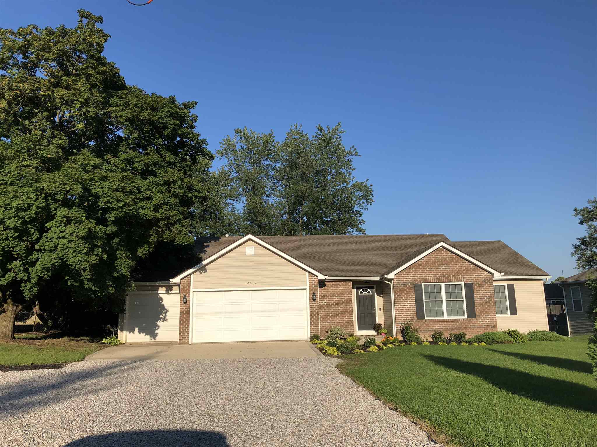 10802 Tonkel Road Fort Wayne, IN 46845 - Photo 2 of 18