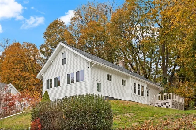 $499,990 | 10 Minthorne Street, Worcester, MA 01603