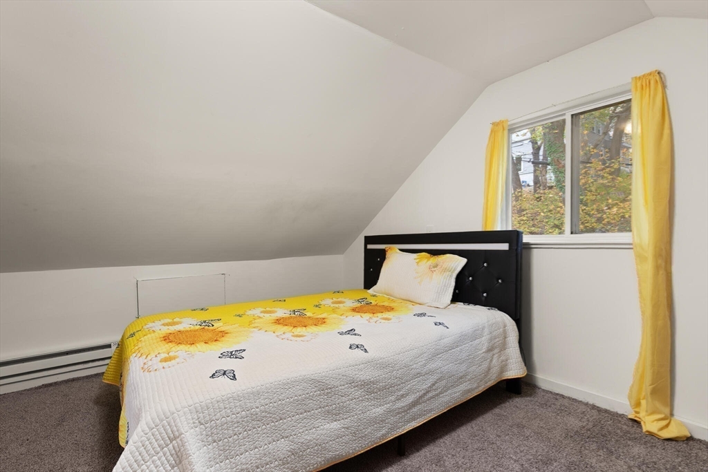 10 Minthorne Street Worcester, MA 01603 - Photo 22 of 29