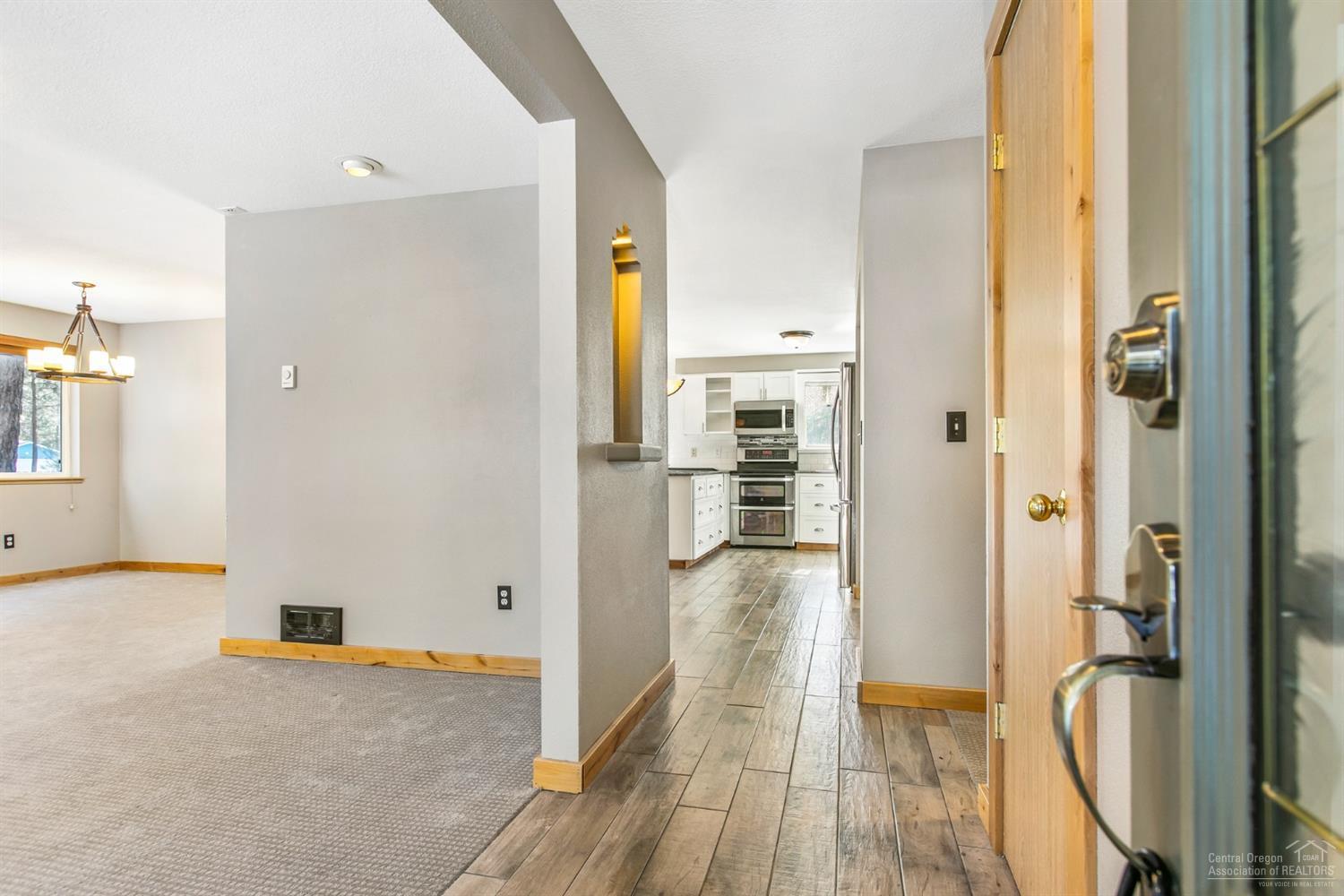 60085 Crater Road Bend, OR 97702 - Photo 10 of 25 Additional Photo