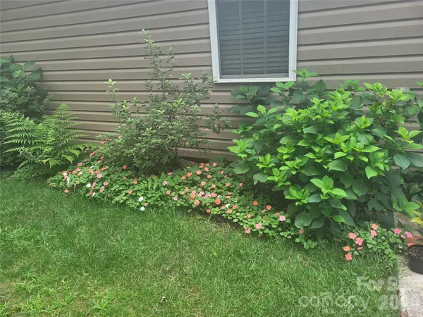 $375,000 | 160 Winsome Forest Drive, Nebo, NC 28761