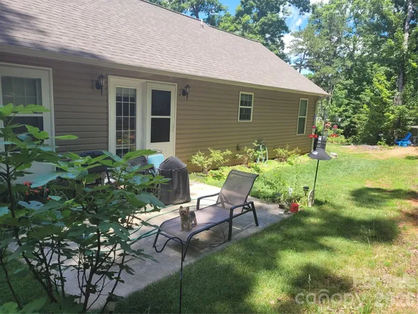 $375,000 | 160 Winsome Forest Drive, Nebo, NC 28761