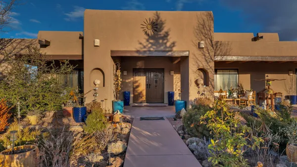 $1,375,000 | 16 Via De Estrellas, Unit A, Santa Fe, NM 87506