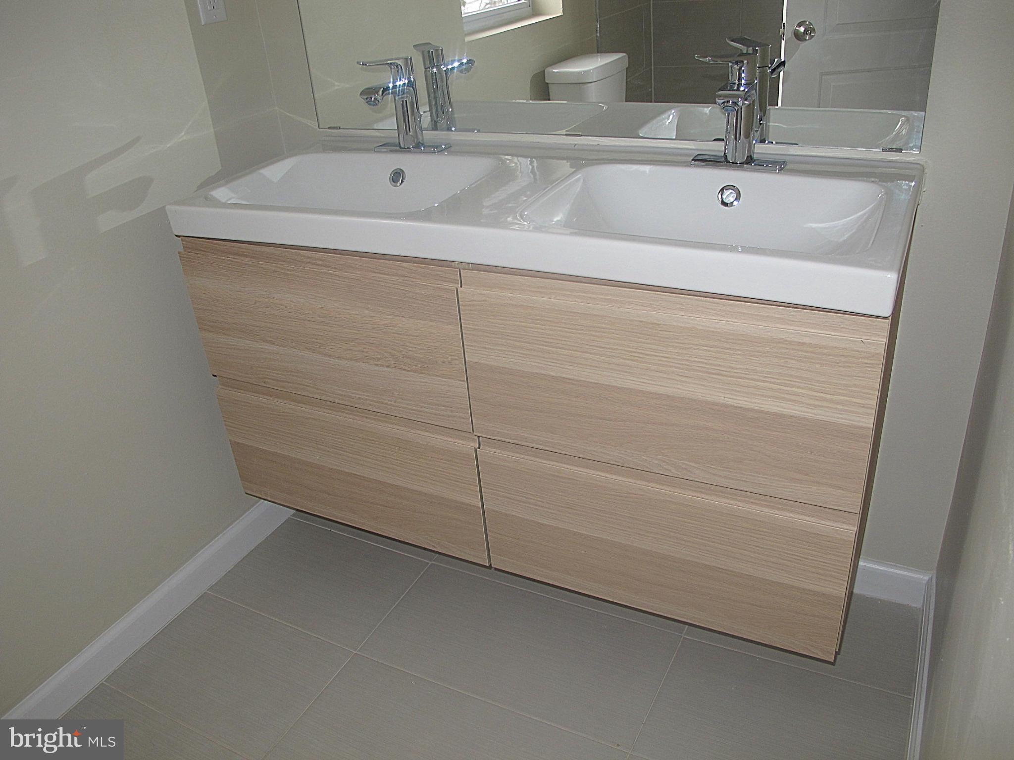 3503 White Chapel Road Baltimore, MD 21215 - Photo 13 of 22 Bath