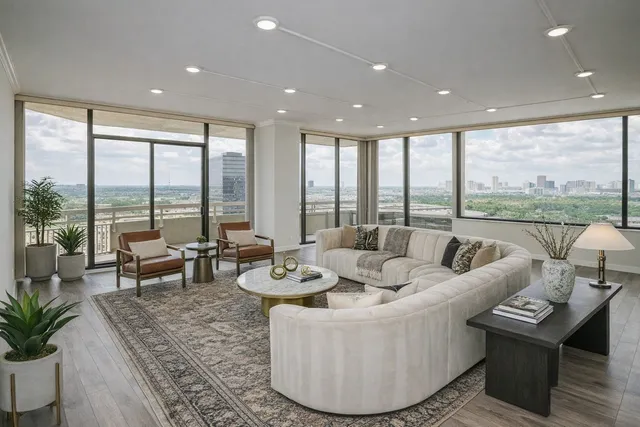 $4,000 | 15 Greenway Plaza, Unit 19F, Houston, TX 77046