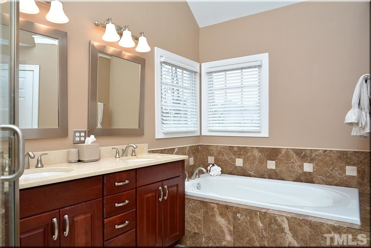 2909 Lothian Way Raleigh, NC 27612 - Photo 20 of 25 Photo 20
