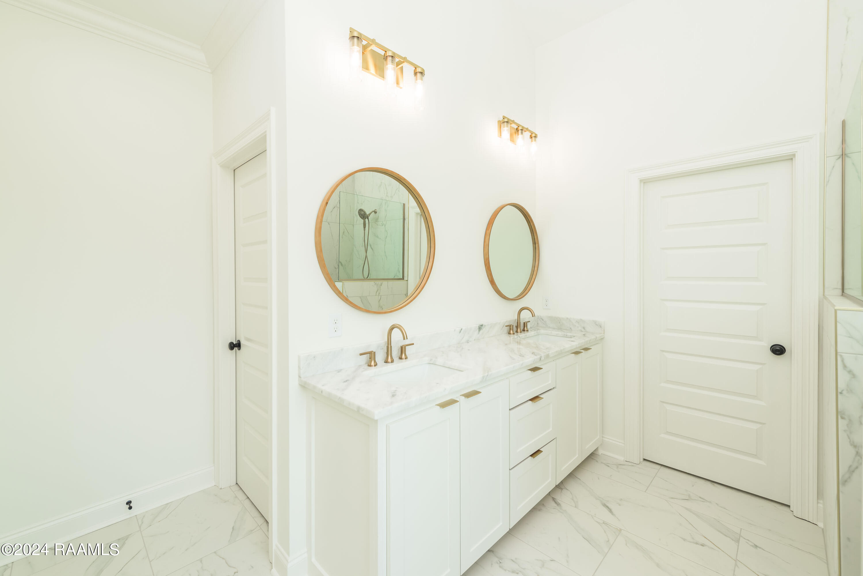 116 Spg Mdw Drive Broussard, LA 70518 - Photo 17 of 40 Dual Vanity