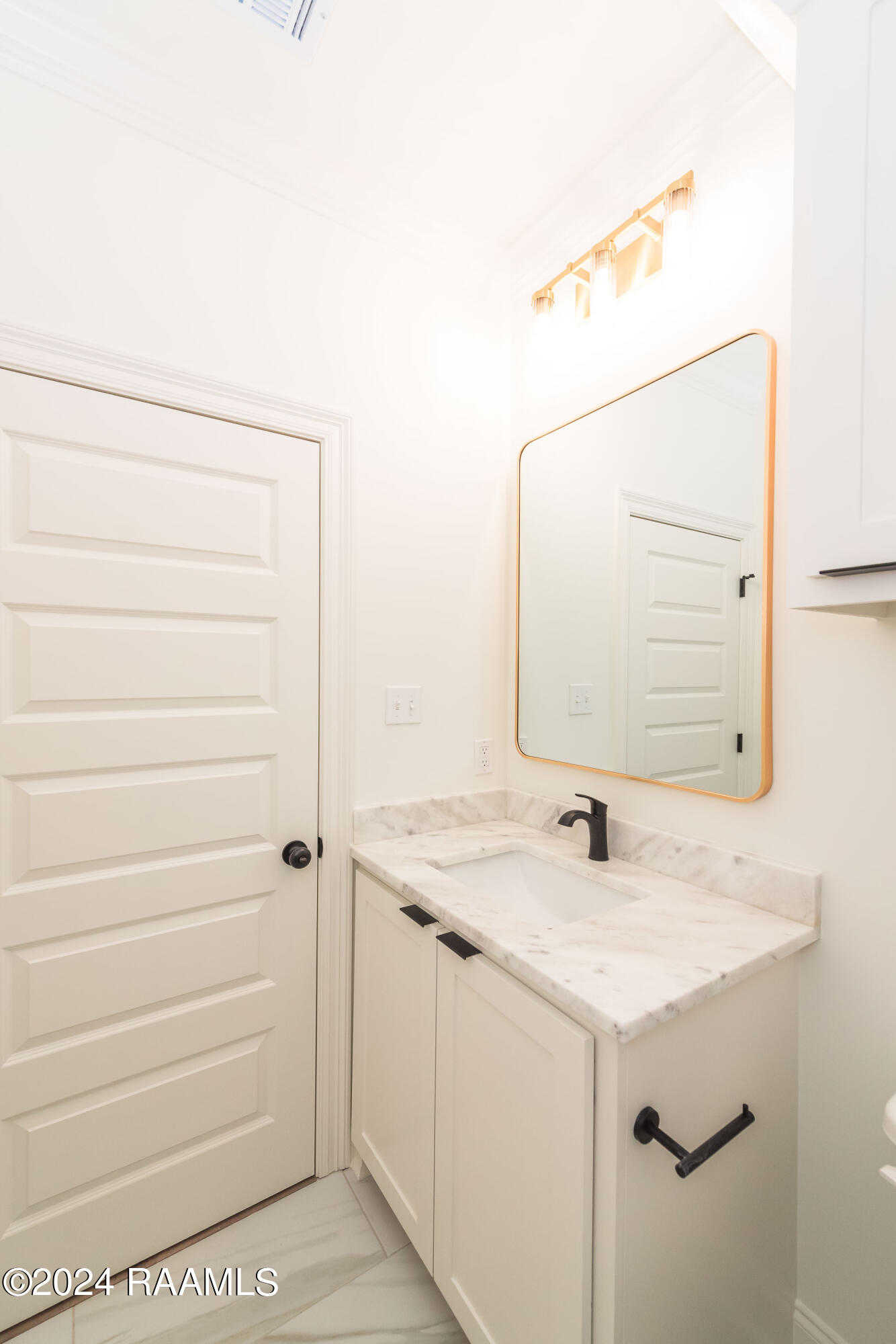 116 Spg Mdw Drive Broussard, LA 70518 - Photo 32 of 40 3rd Bathroom