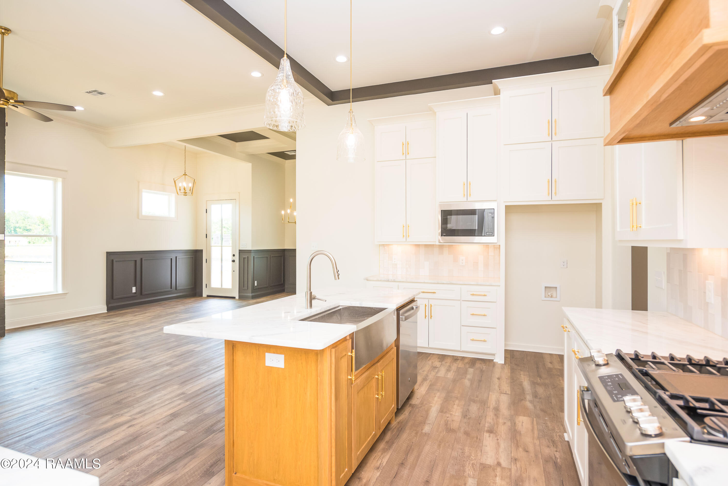 116 Spg Mdw Drive Broussard, LA 70518 - Photo 6 of 40 Kitchen