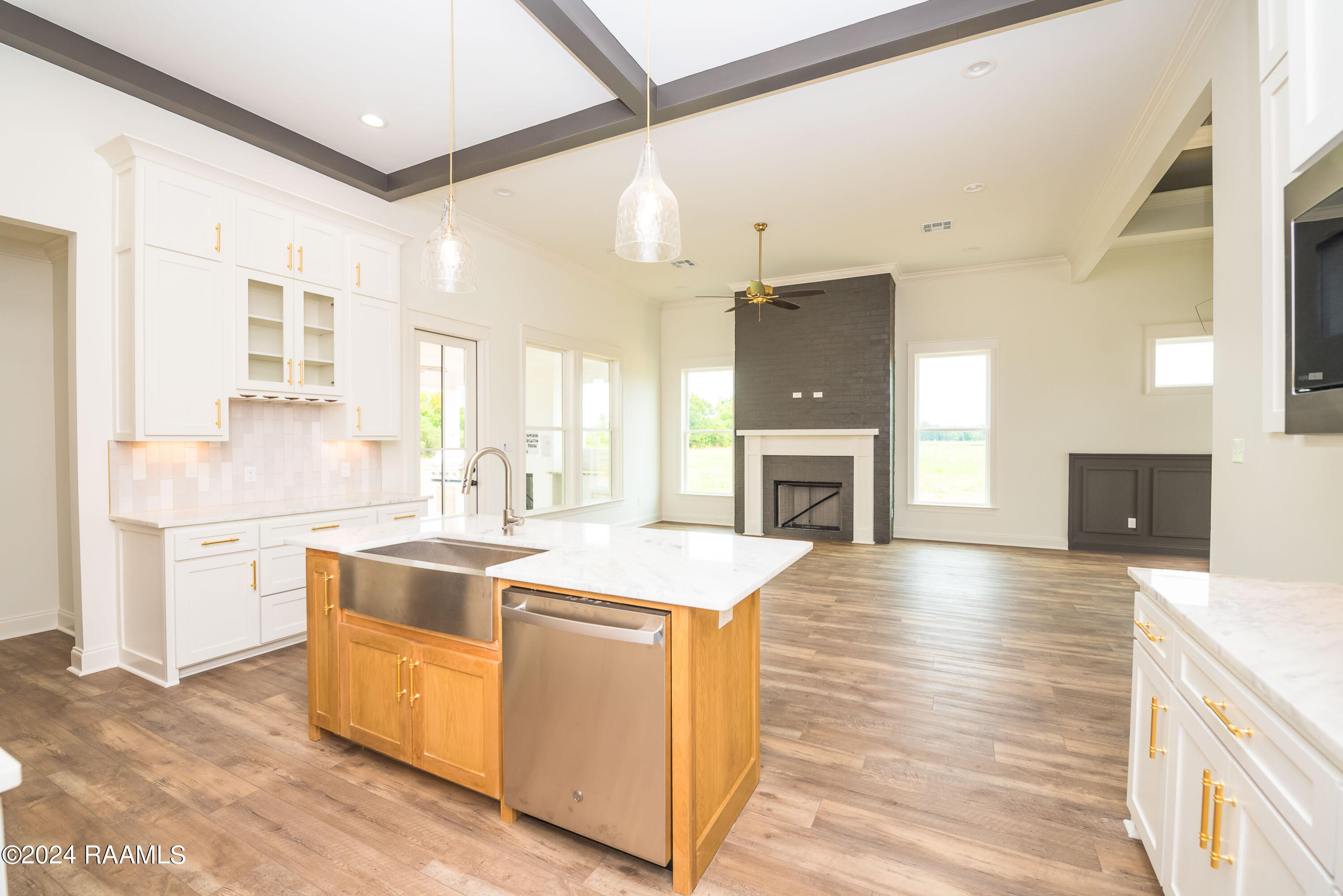 116 Spg Mdw Drive Broussard, LA 70518 - Photo 7 of 40 Kitchen