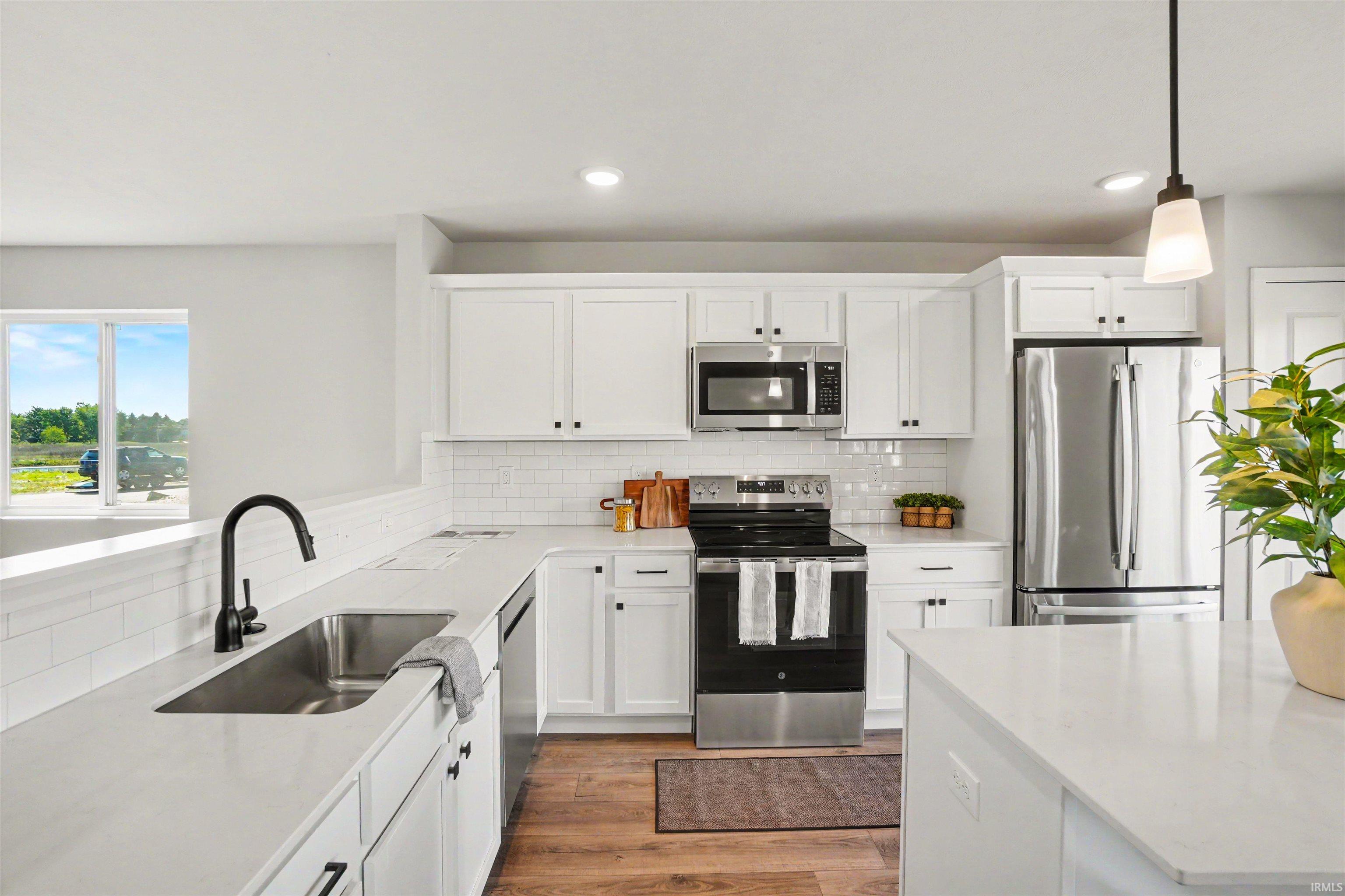 12997 Brick Road Granger, IN 46530 - Photo 4 of 42