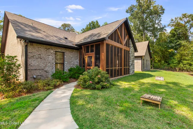 $2,950,000 | 2233 Holloman Road, Bentonia, MS 39040