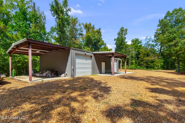 $2,950,000 | 2233 Holloman Road, Bentonia, MS 39040