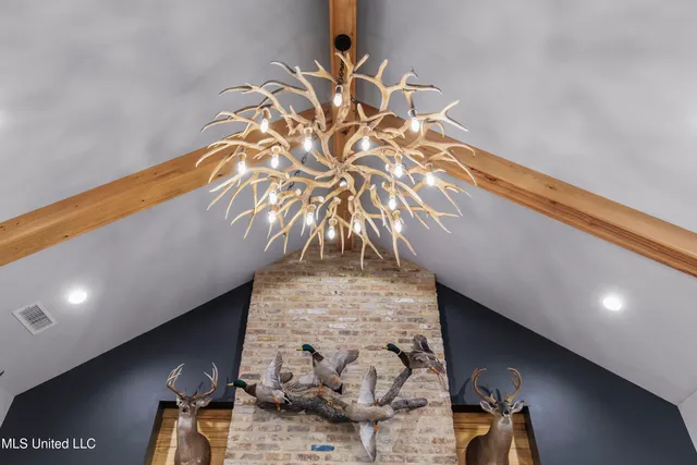 $2,950,000 | 2233 Holloman Road, Bentonia, MS 39040