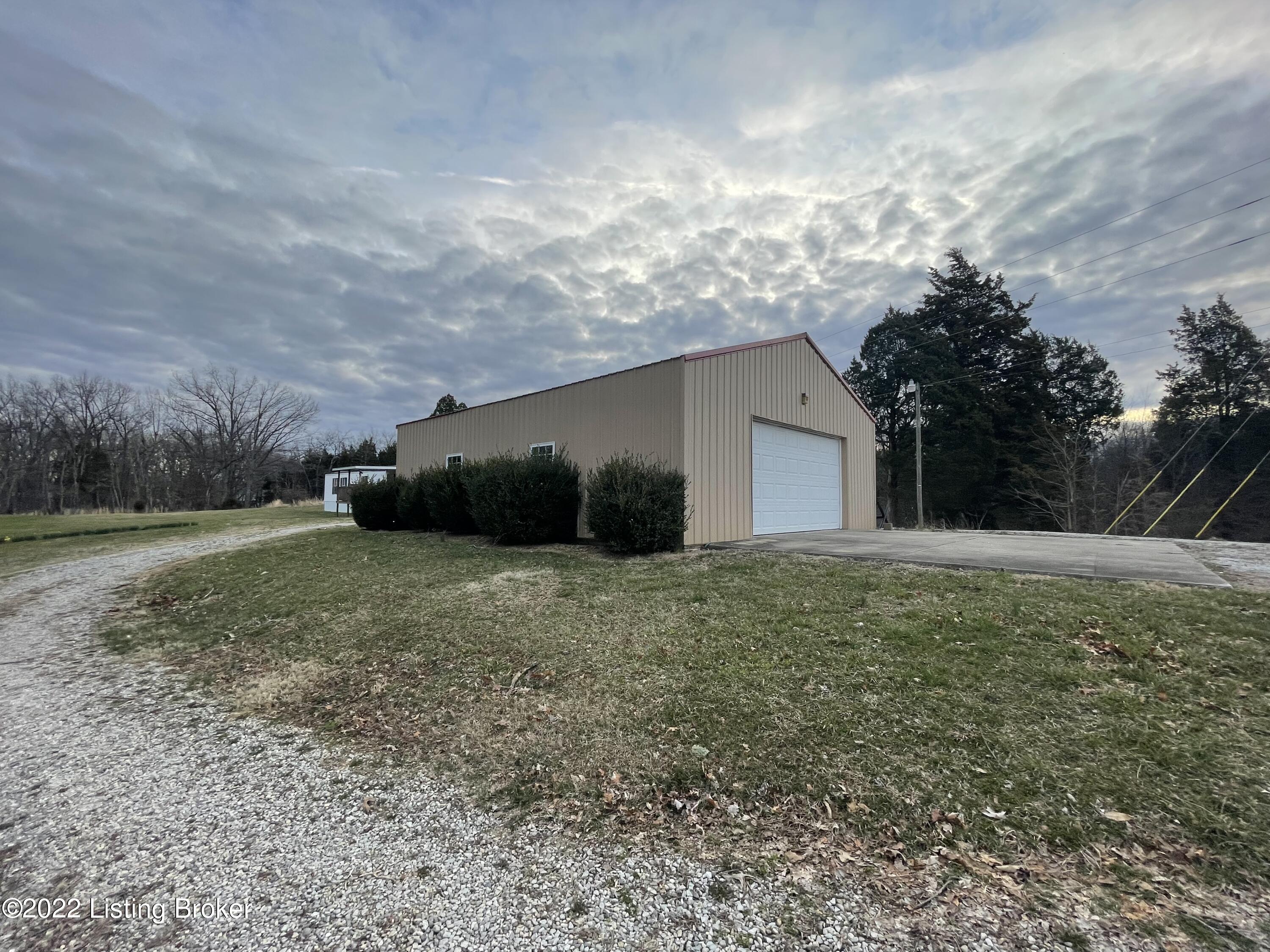 681 Red Hill Road Vine Grove, KY 40175 - Photo 49 of 60 0653D8F8-6E5B-4584-91D6-8BC73BD89DFC