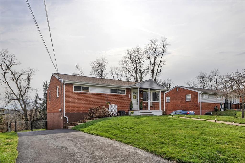 611 Blueberry Road Monroeville, PA 15146 - Photo 2 of 34 Gallery Image 2